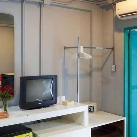 Oyo 292 The Oddy Hip Hotel Patong Extérieur photo