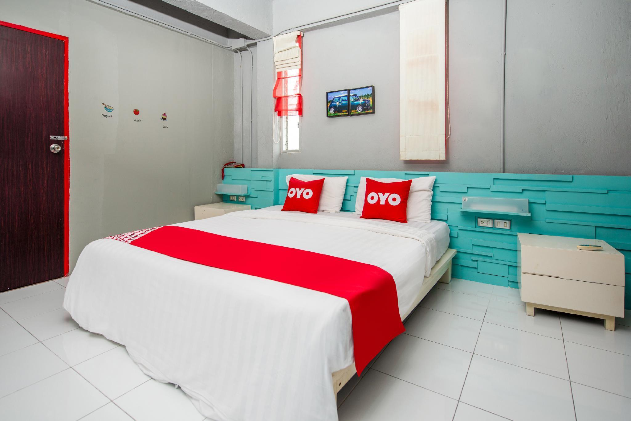 Oyo 292 The Oddy Hip Hotel Patong Extérieur photo