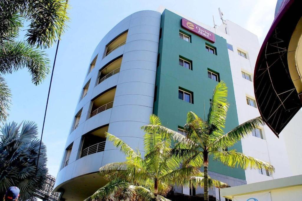 Oyo 292 The Oddy Hip Hotel Patong Extérieur photo